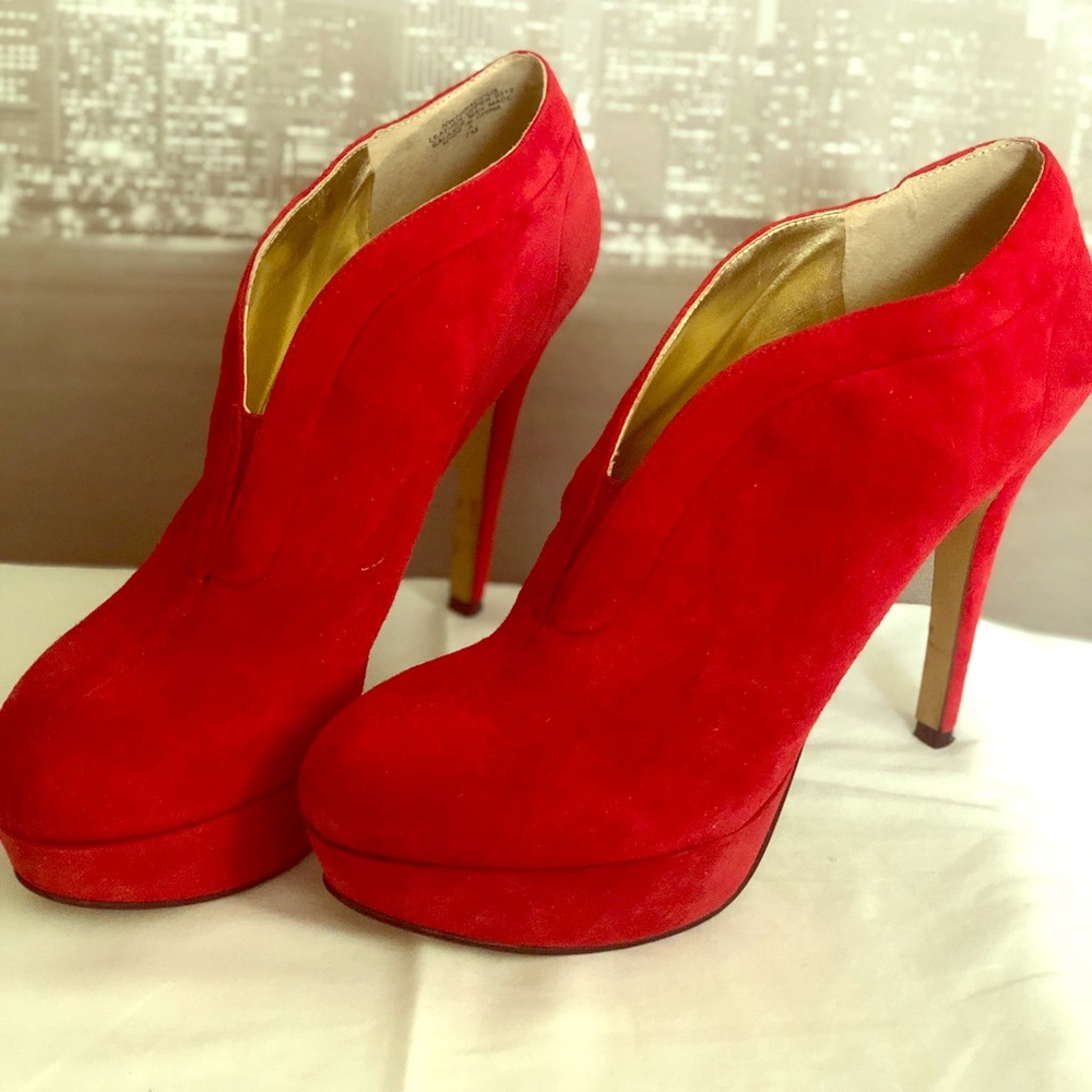 Gorgeous Nine West heels